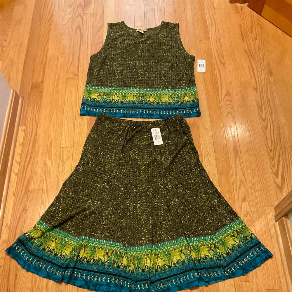❗️5 for $35❗️Green and Blue Sleeveless Top and Skirt Set